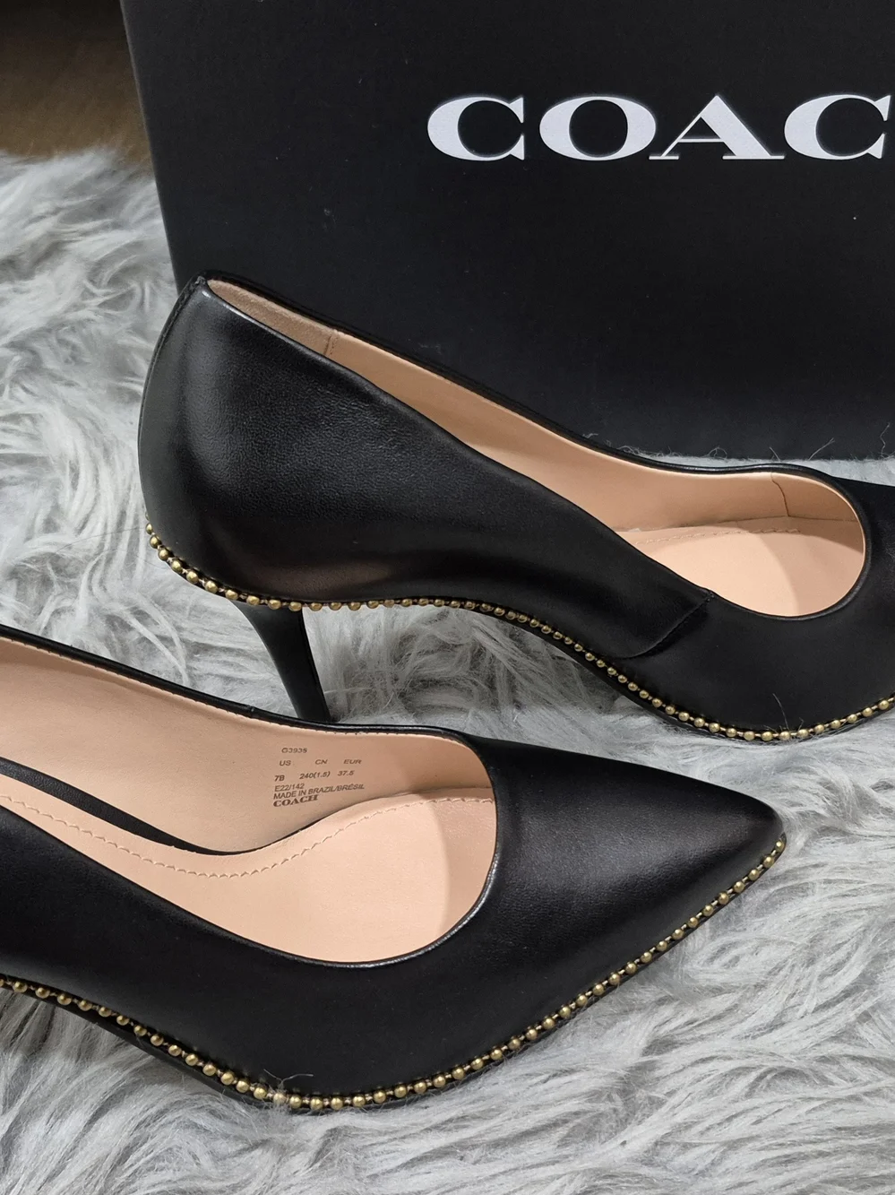 COACH Women's Waverly Leather Pump Pointed-Toe Stud-Trim Size 7B